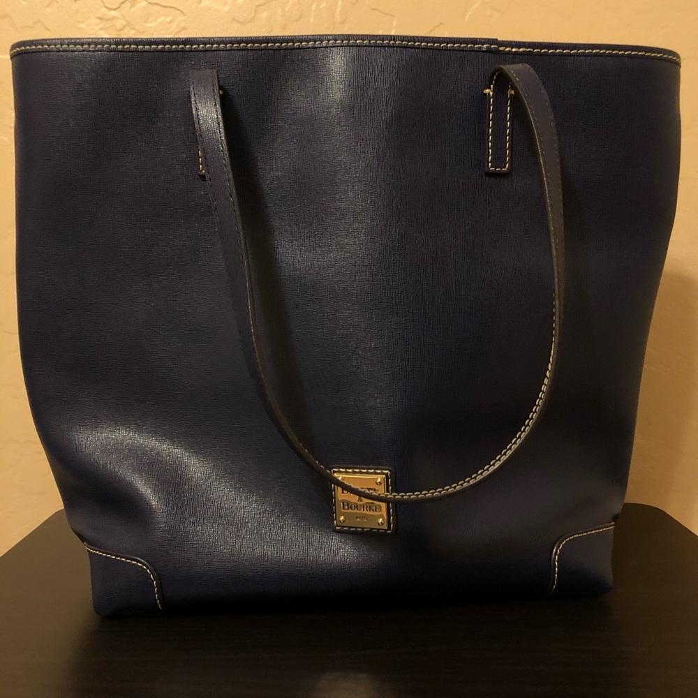 Dooney & Bourke Tote Bag